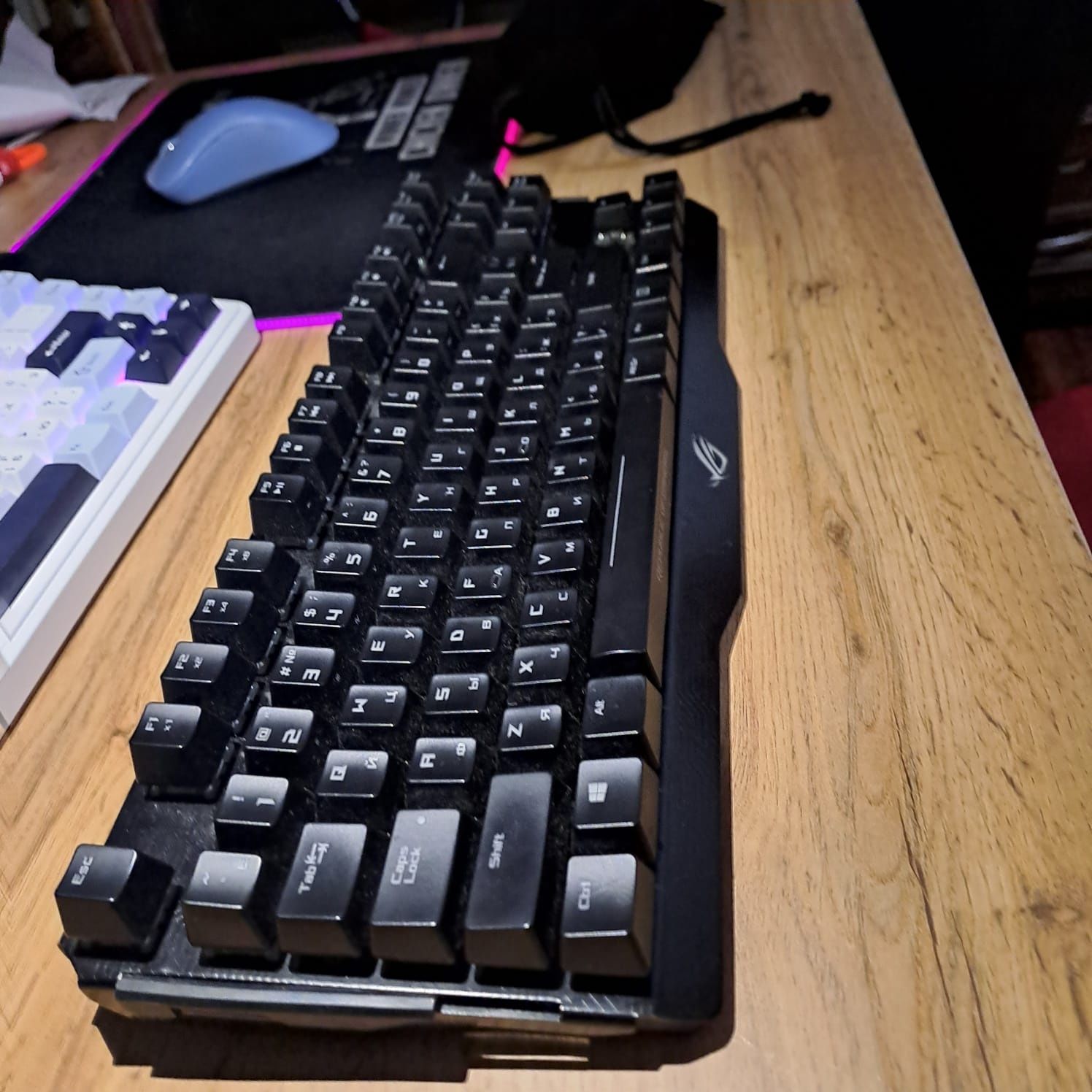 Клавиатура Asus Rog Claymore в комплекте номпад