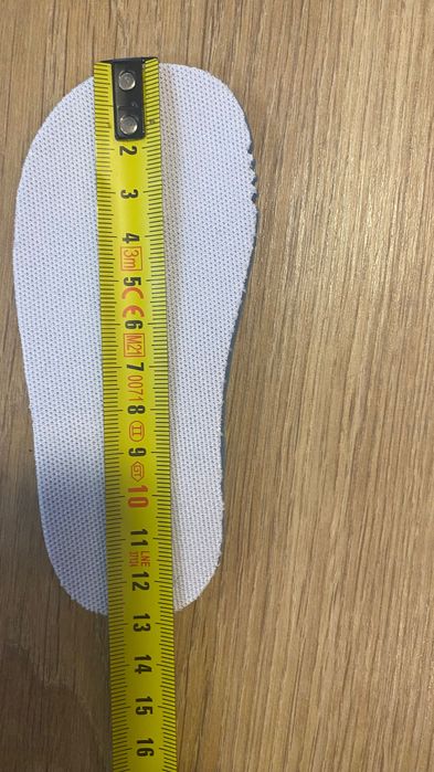 Чисто нови детски маратонки Adidas