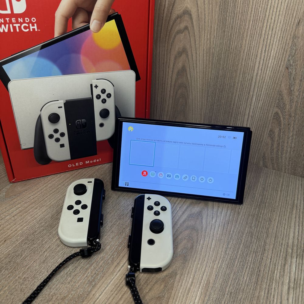 Nintendo switch oled в идеальном состоянии + джостик и кейс