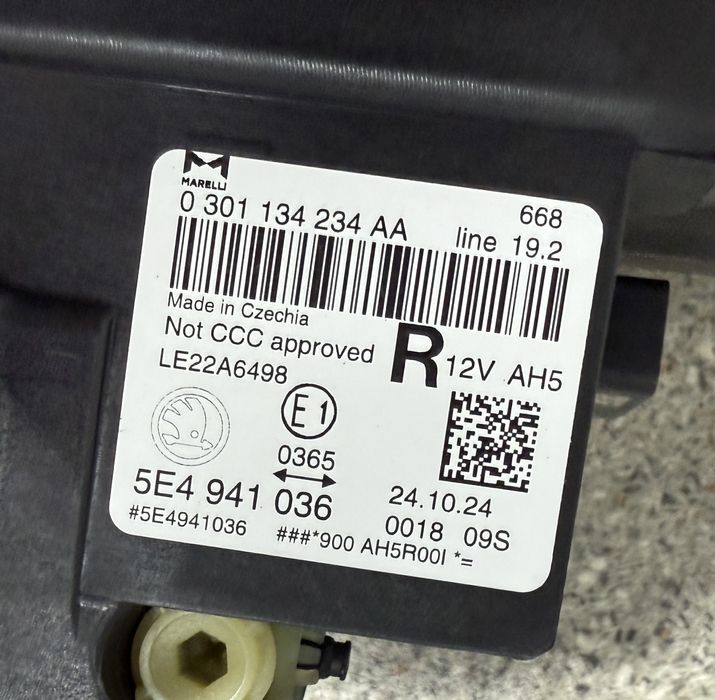 Far dreapta full led skoda Octavia MK4