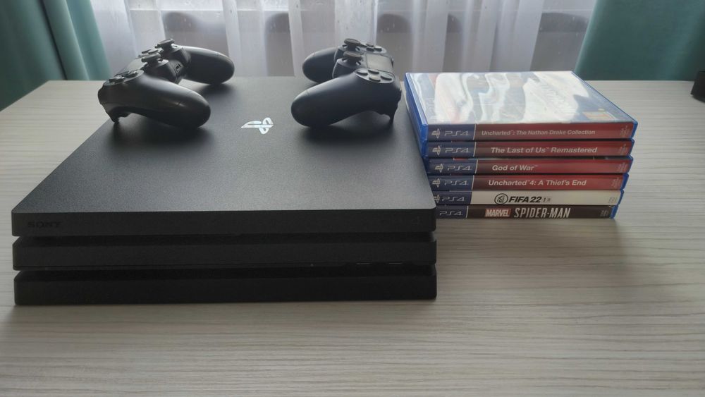 Consola Sony Playstation 4 PRO (NEO), 1TB, Negru + Jocuri