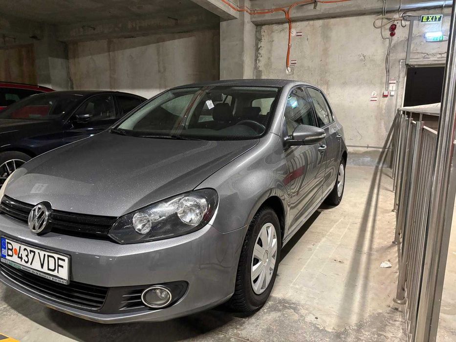 Volkswagen Golf 1.6 TDI DPF Comfortline