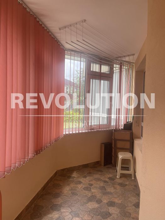 Дава се под наем Двустаен апартамент в Варна, Бриз - 60 кв.м за 375 € - Снимка #3