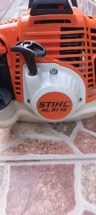 Stihl de gard viu HL 91 KC și HS 86 R