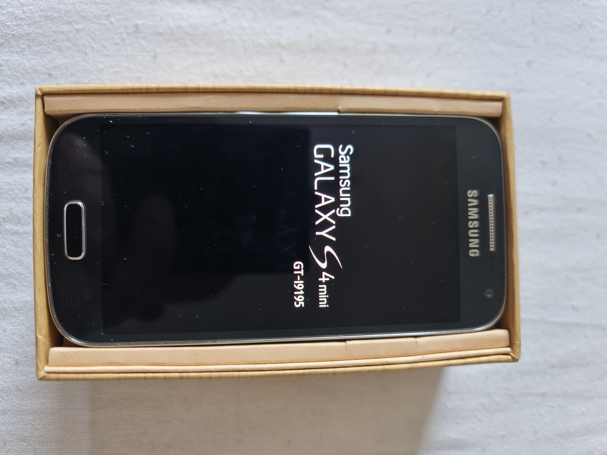 Samsung S4 mini.