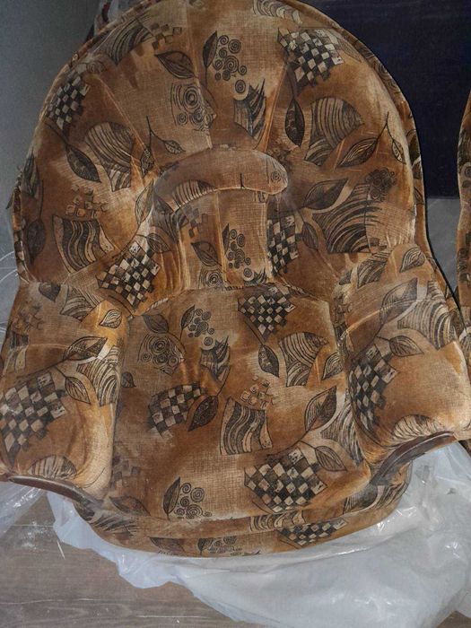 Холова гарнитура в добро състояние!Ползвана много малко време!