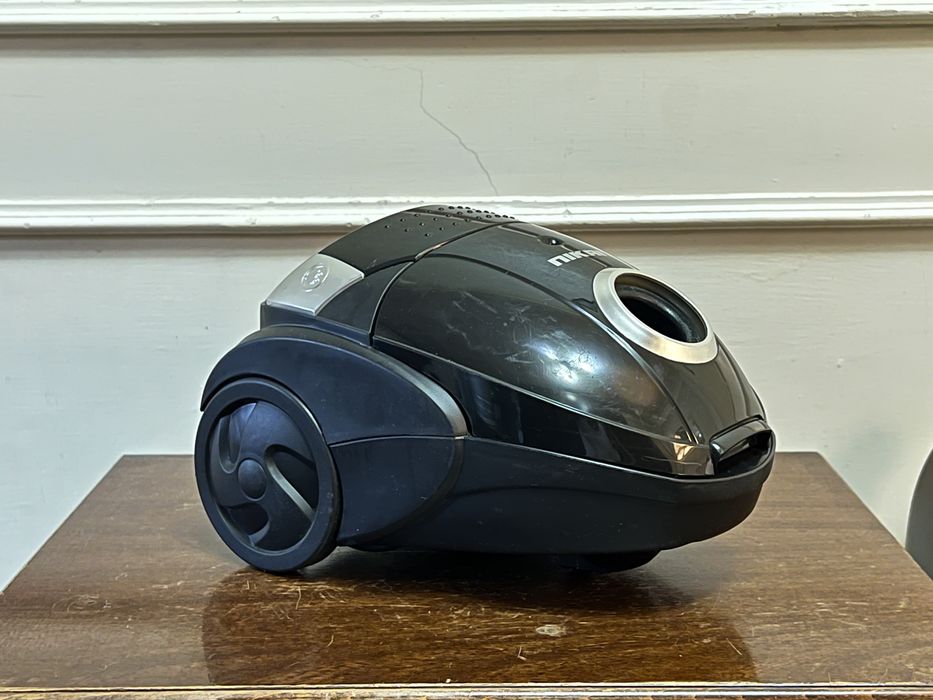 Пылесос Nikai NVC8000