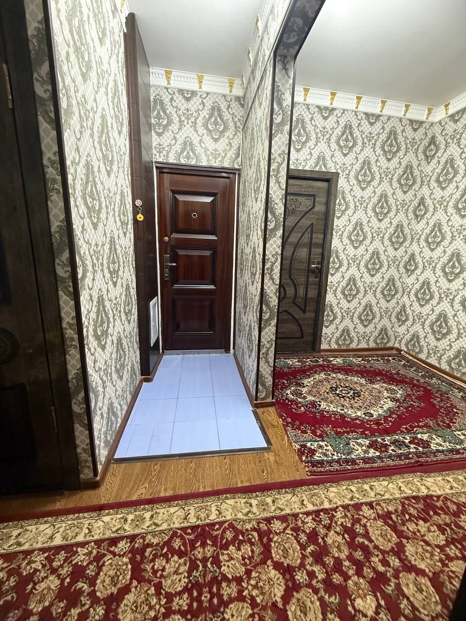 4 xonali dom 3-etaj talsavoy srochna sotiladi