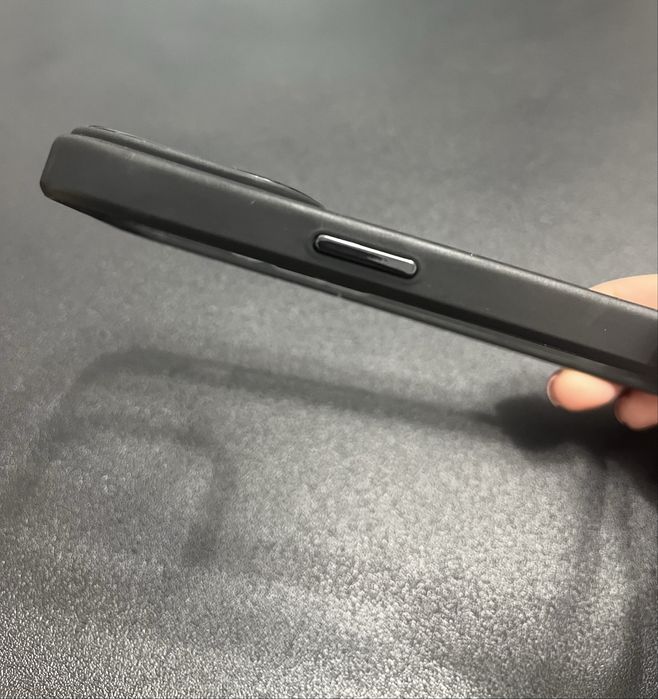 Husă iPhone 14 Pro – Transparentă, Nouă