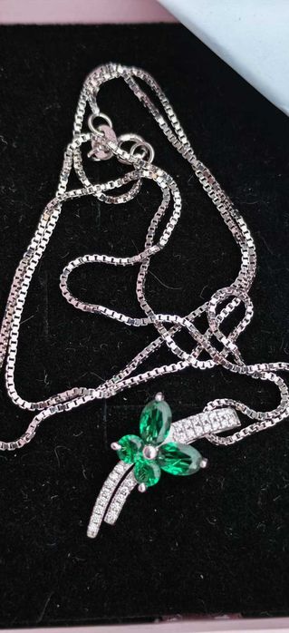 3 lanticuri cu pandantive din argint,noi