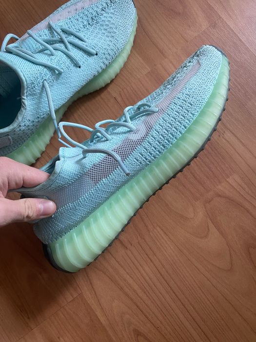 Vand yeezy uri turcoaz