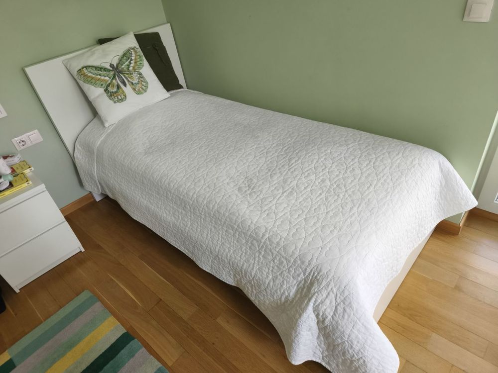 Легло Malm Ikea 105/209 с подматрачна рамка