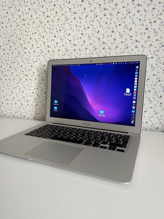 Macbook Air 13 2015г 8/128 гб