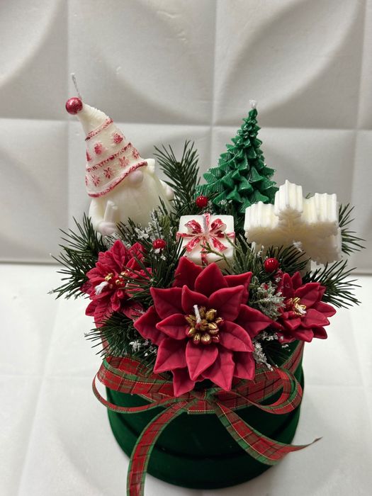 Коледни аранжировки с ароматни соеви свещи