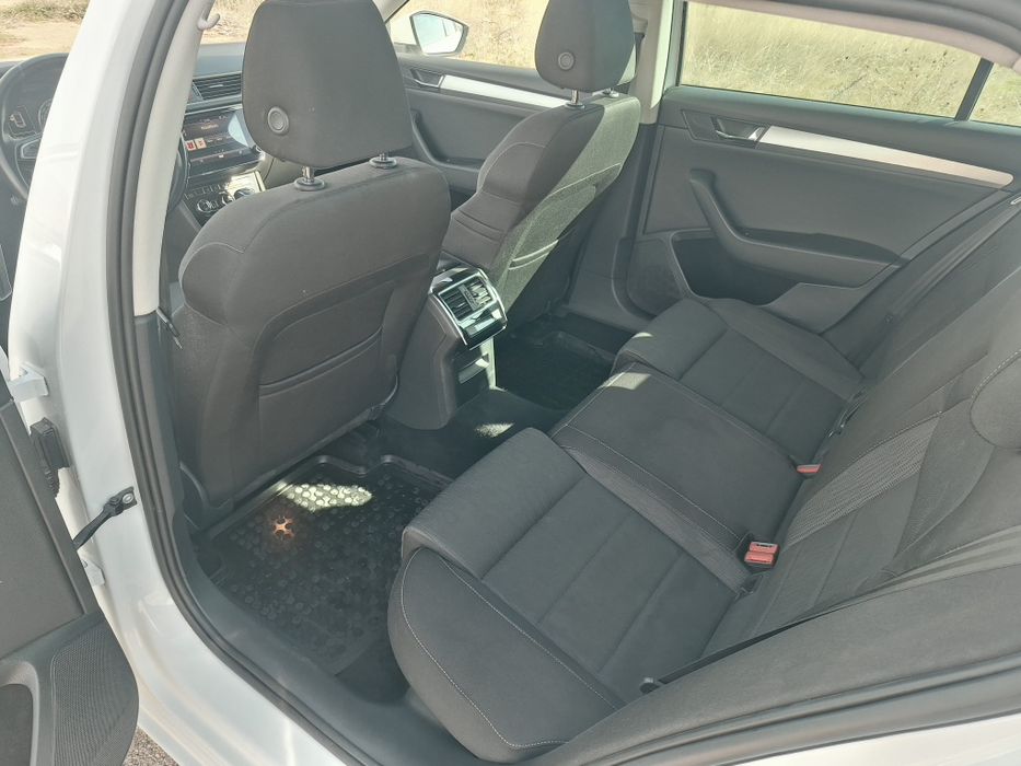 Шкода Супърб 3, 2.0тди 150 DSG7, 235 000