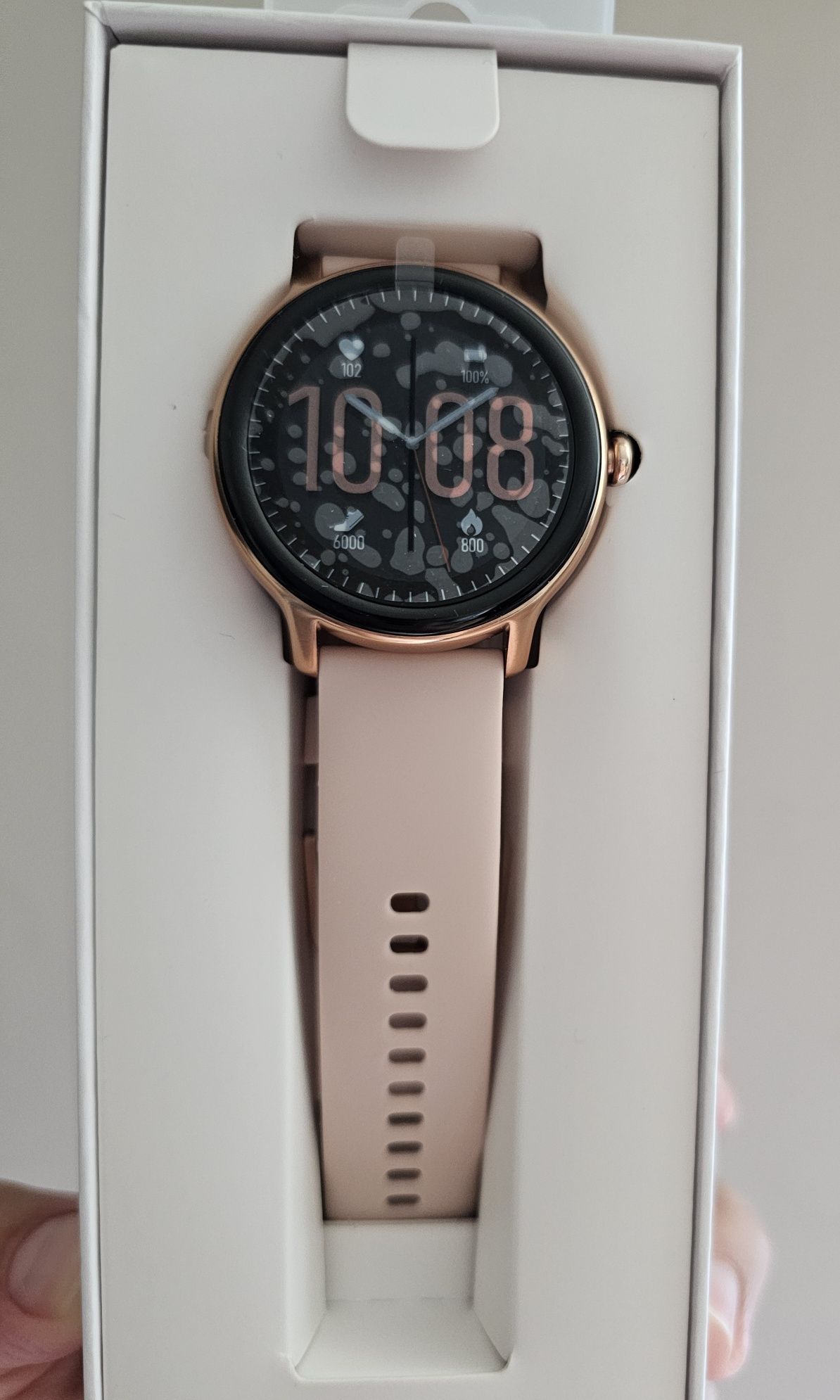 Нов часовник HAMA Fit Watch 4910