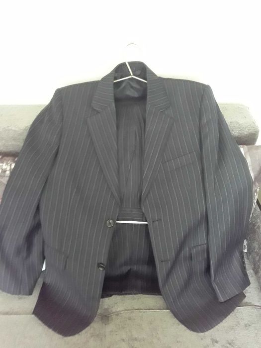 Продам мужской костюм-тройку