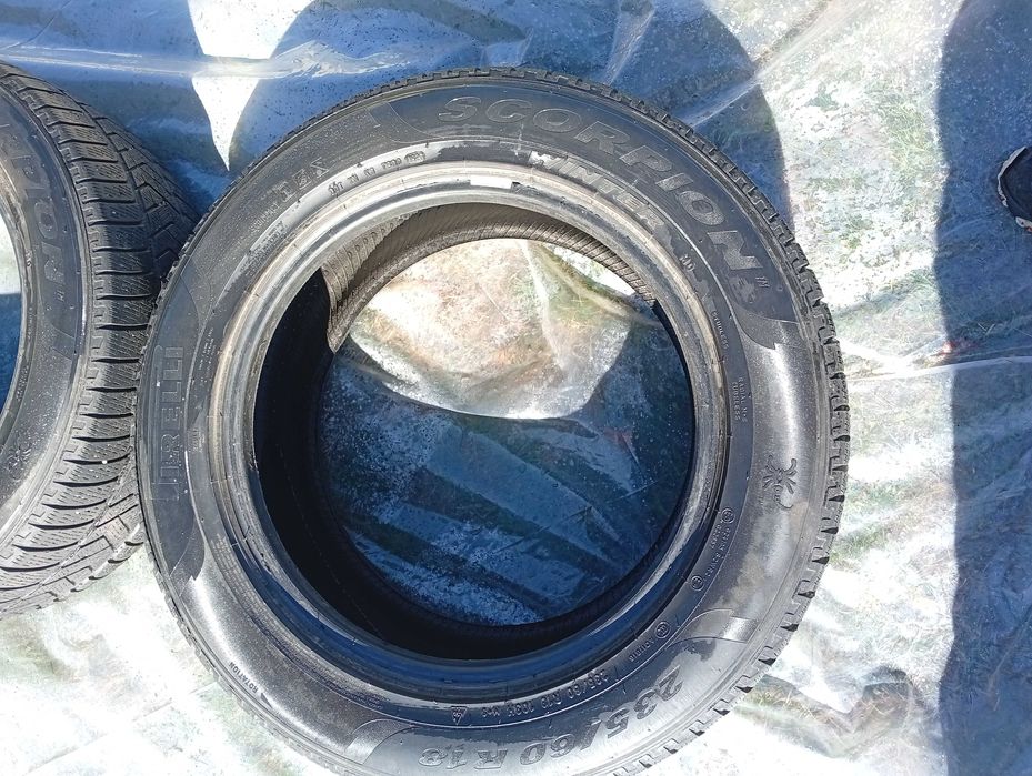 Зимни гуми Пирели 235/60/18