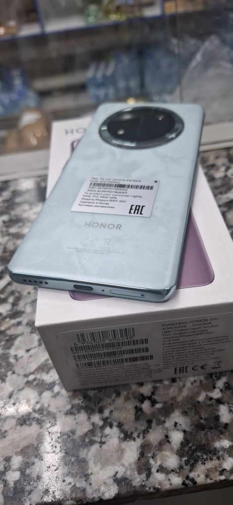 Honor X 9 c 8/256