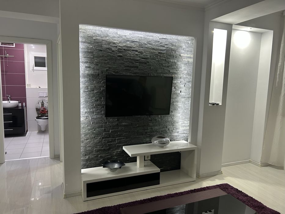 Inchiriez apartament 4 camere