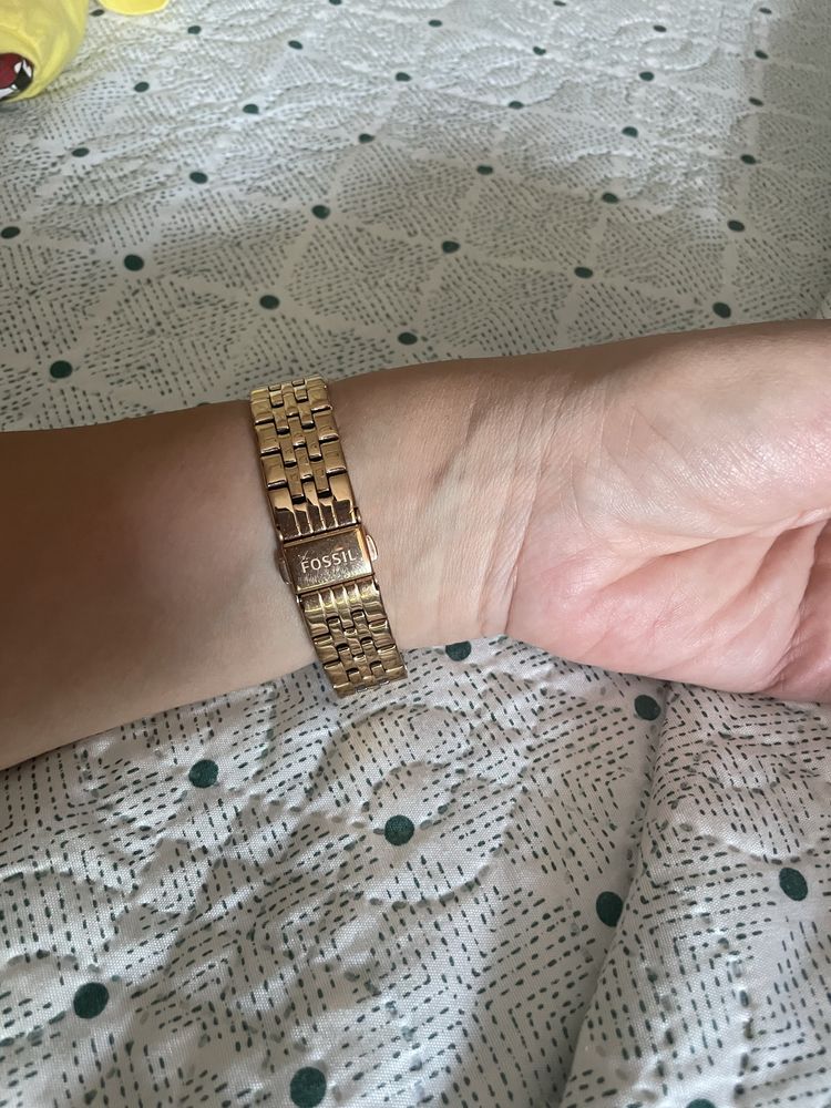Дамски смарт часовник Fossil 5e