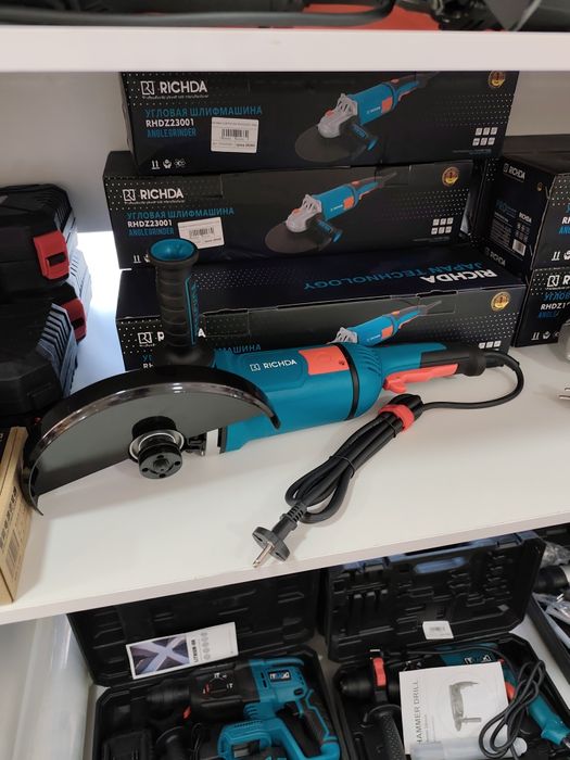 Сетевая болгарка RICHDA,  230мм, 2400Вт