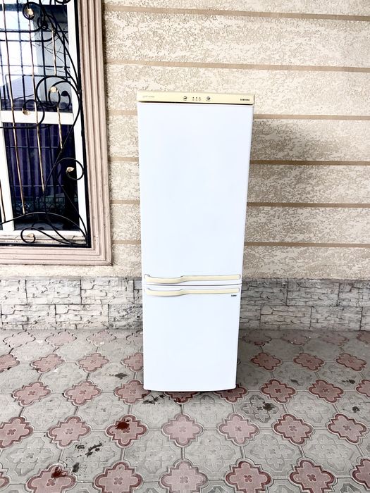 Продам холодильник рабочий с доставкой