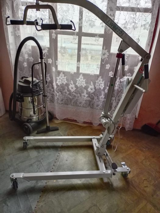 Продаю подъемник для лежачего