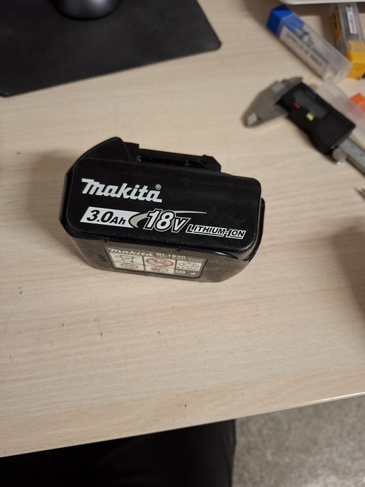 Makita DHP485 18v (insurubat-gaurit-percutie)
