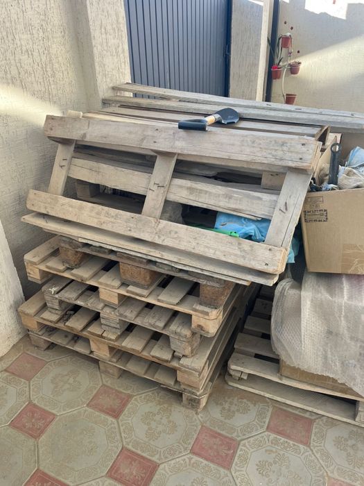 Поддон сатылады, біреуі 1000 теңге