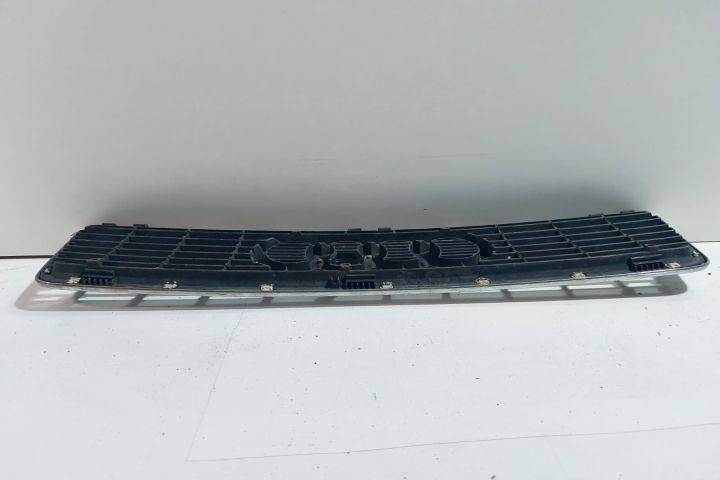 Grila capota 8G0853651G Audi 80 8C/B4