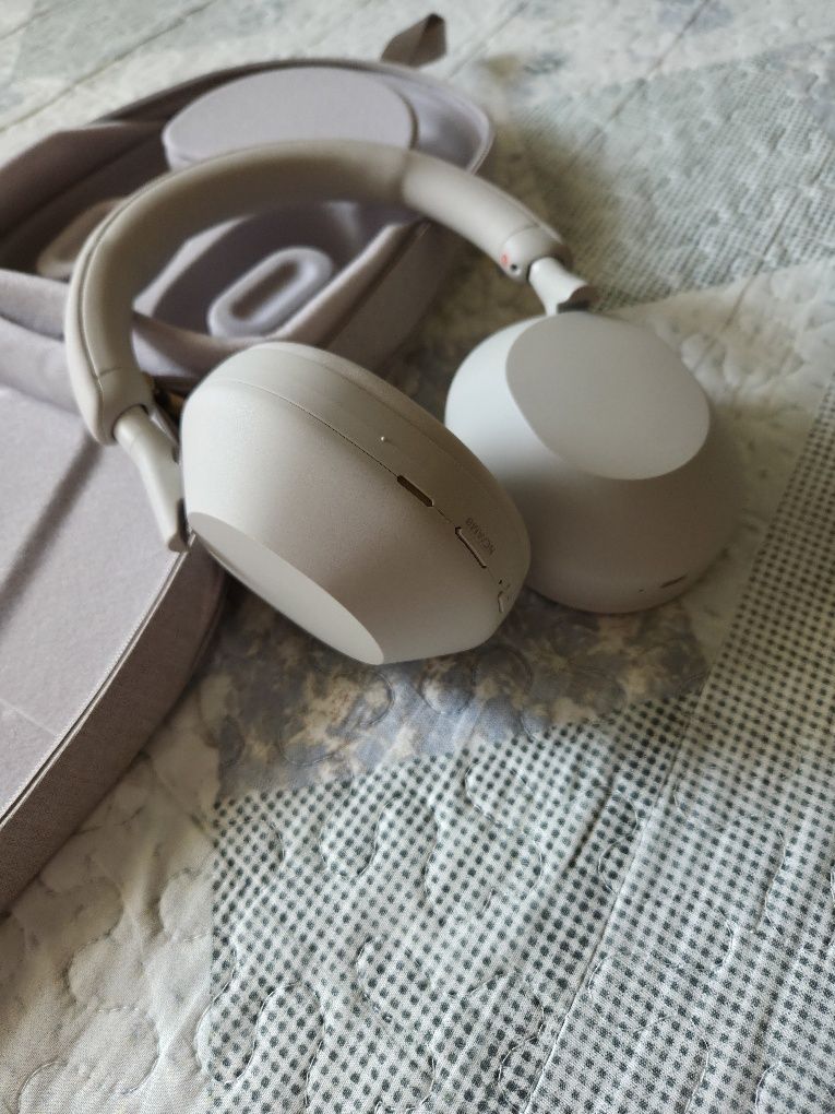 Sony wh-1000xm5 слушалки