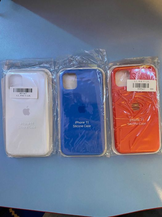 Husa Iphone 11, din silicon, ALB/ALBASTRU/ROSU/ROZ