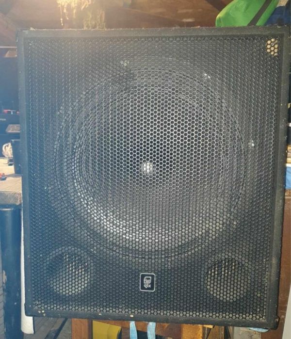 De vanzare boxe active