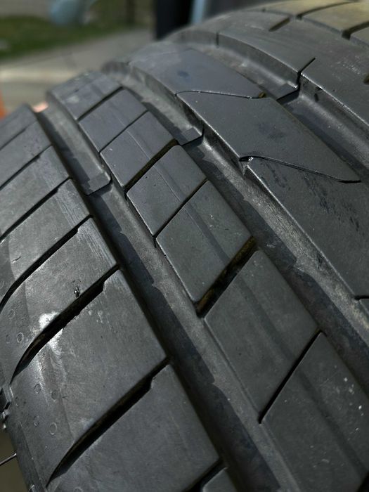 Cauciucuri Petlas 225/35/R19 aproape noi – runflat
