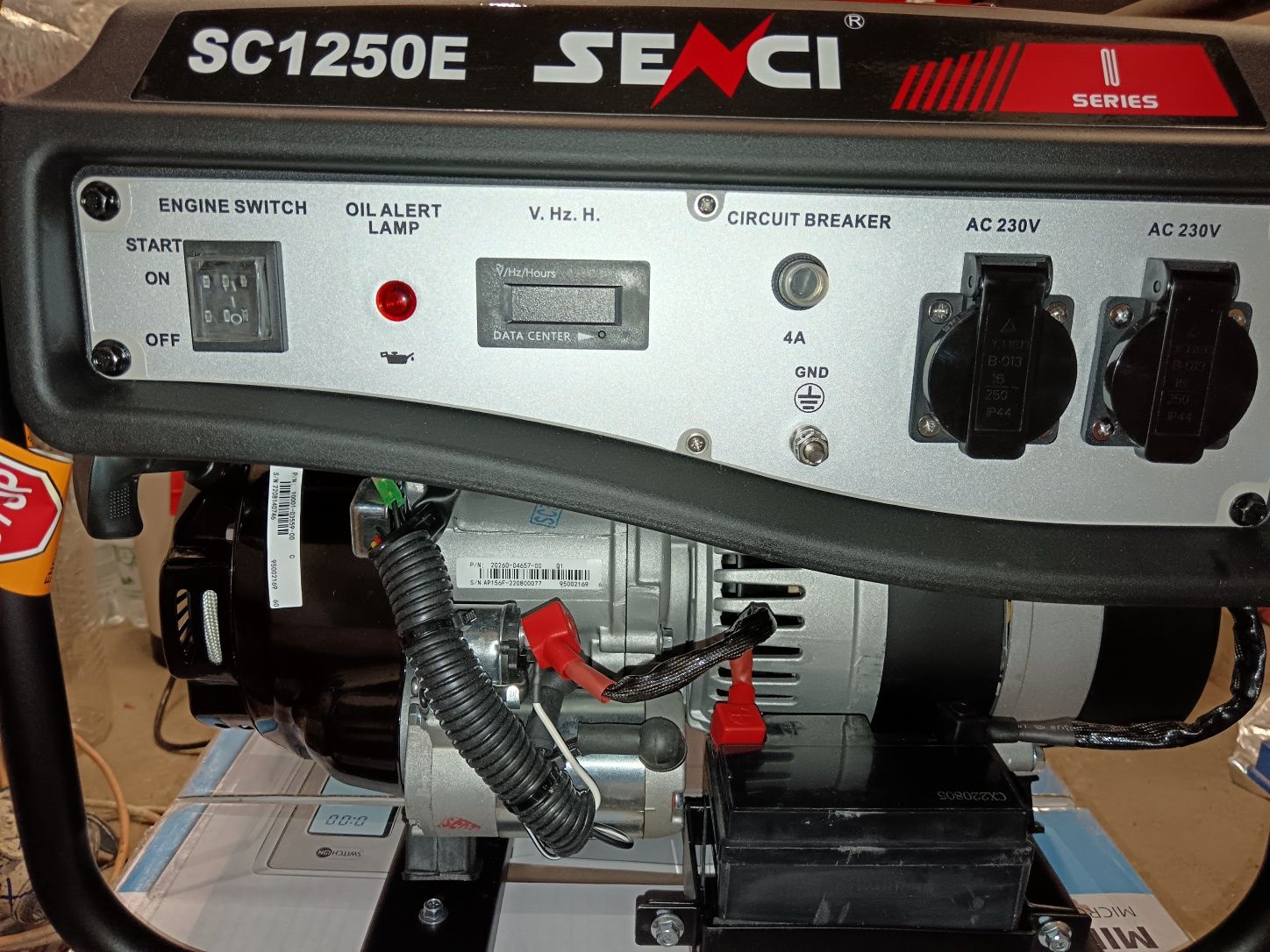 Generator curent Senci 1250. Pornire la  cheie.