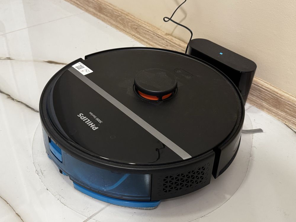 Прахосмукачка робот Philips HomeRun XU3000 AQUA