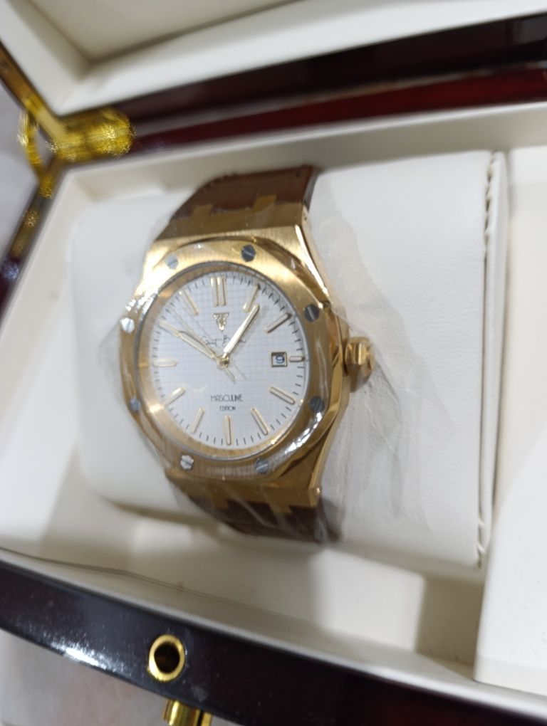 Ceas automatic nou