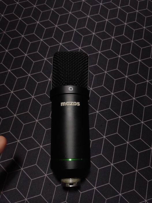 Microfon MOZOS în stare excelenta