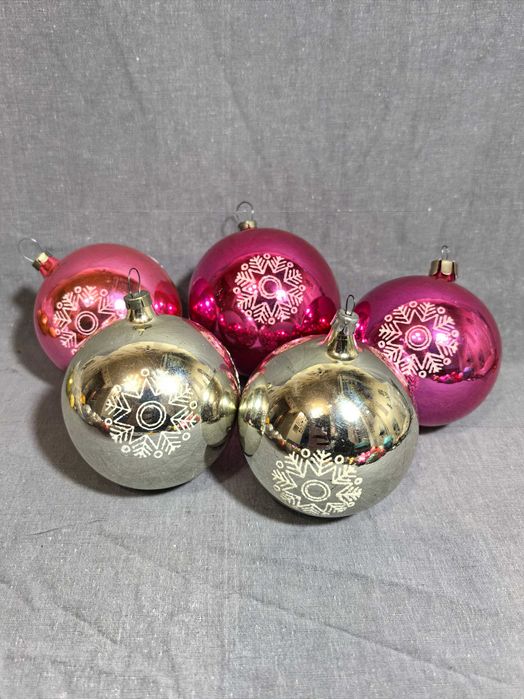 Елочные шары со снежинкой. 5шт