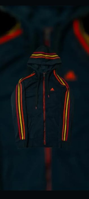 Adidas essential 3 stripes