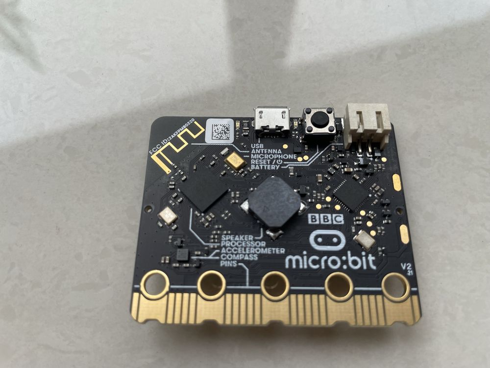 Micro:Maqueen robot