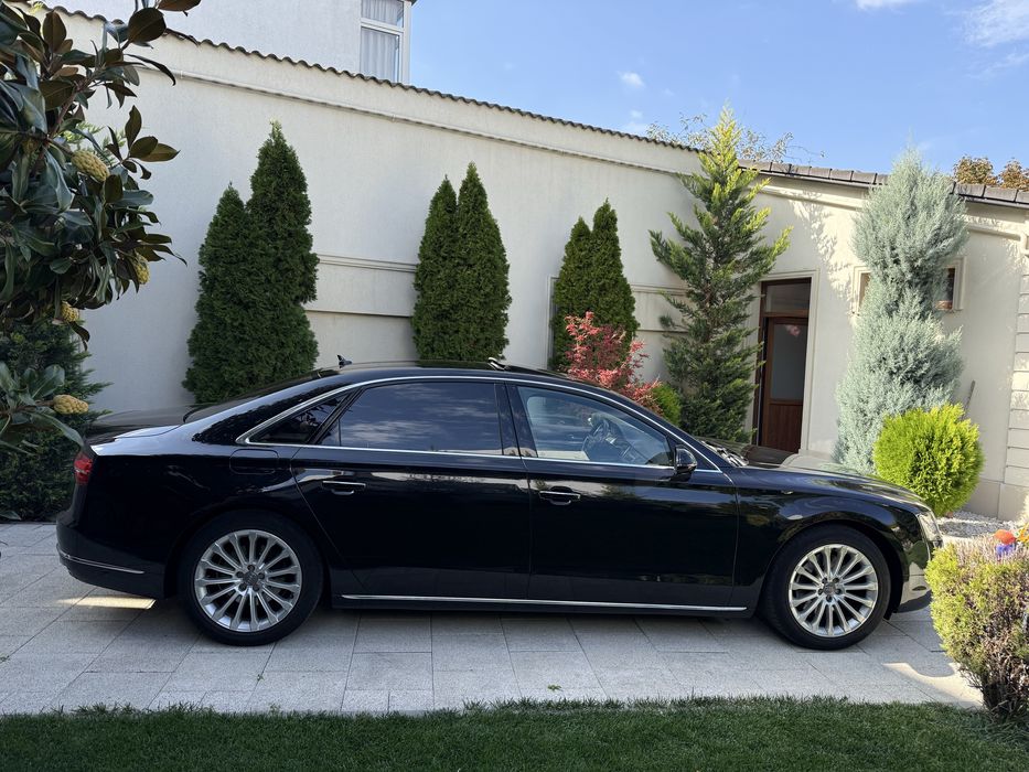 Audi A8L 3.0D 2015