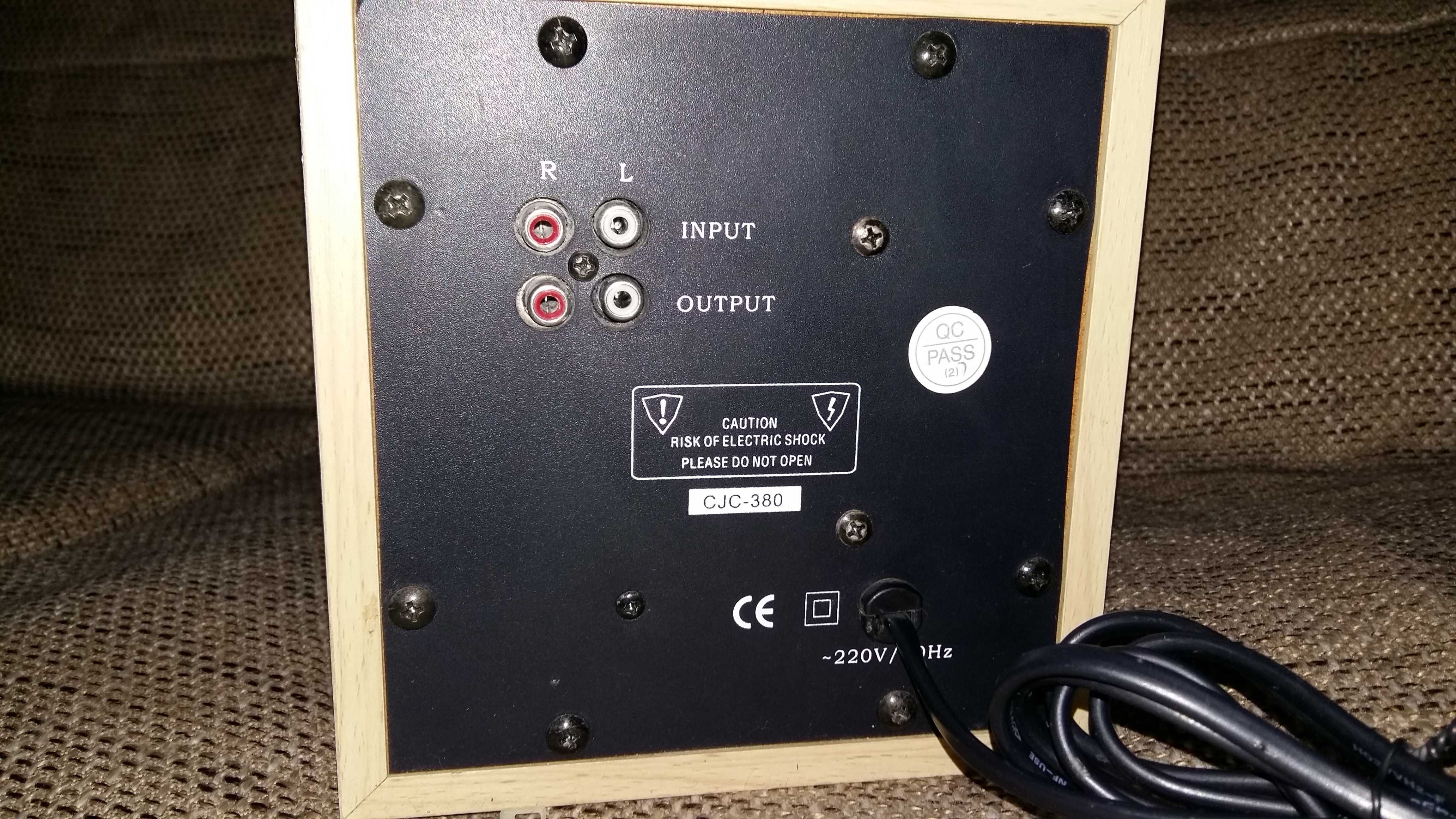 Subwoofer CJC model 380