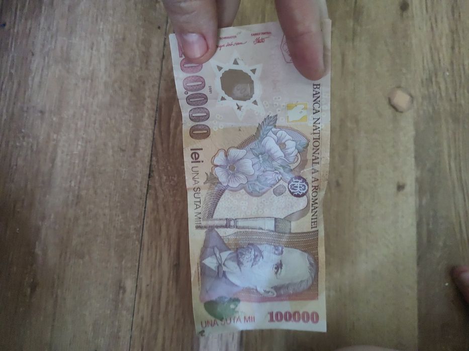 Bancnotă veche .