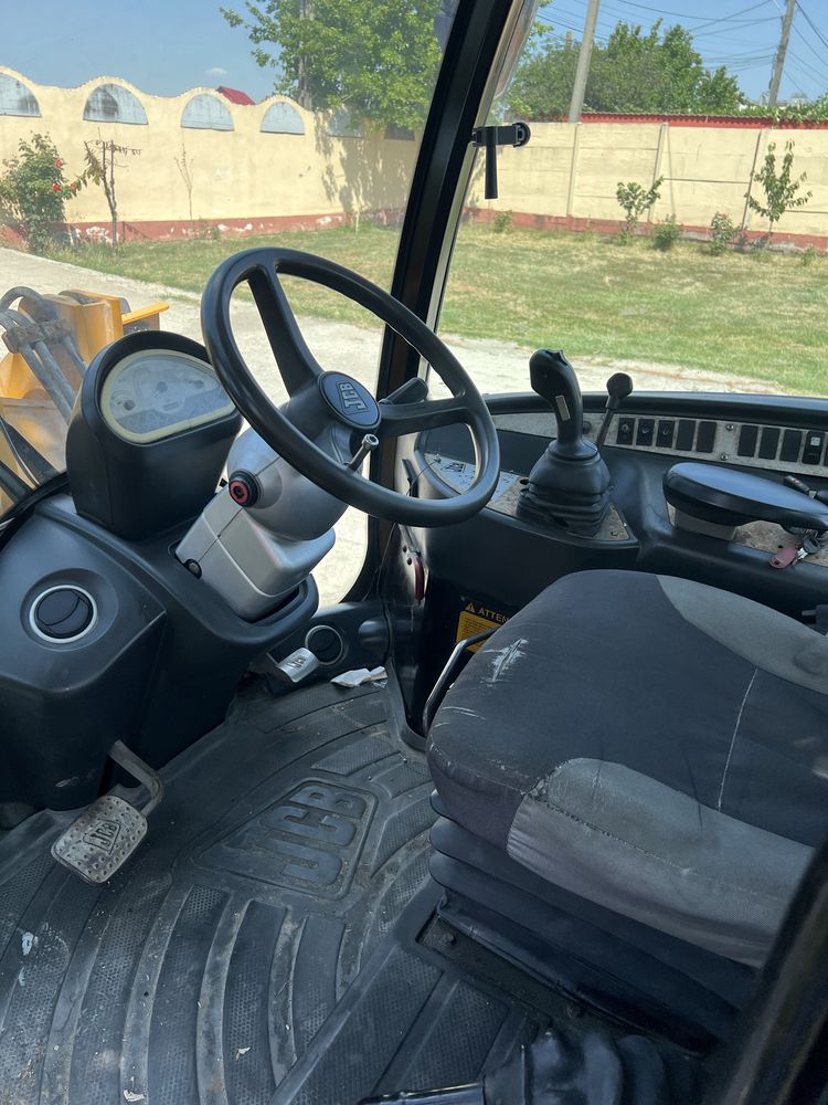 Încărcător frontal, vola