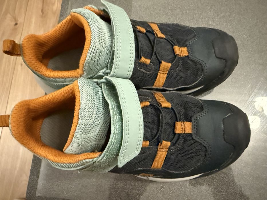 Adidasi/ghete Decathlon Quechua marimea 33