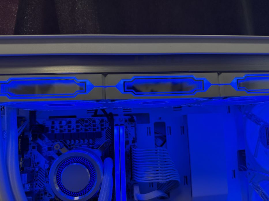 vand schimb pc gaming i5 13-gen 32Gb DDR5 RTX 4060 8Gb SSD 1Tb RGB