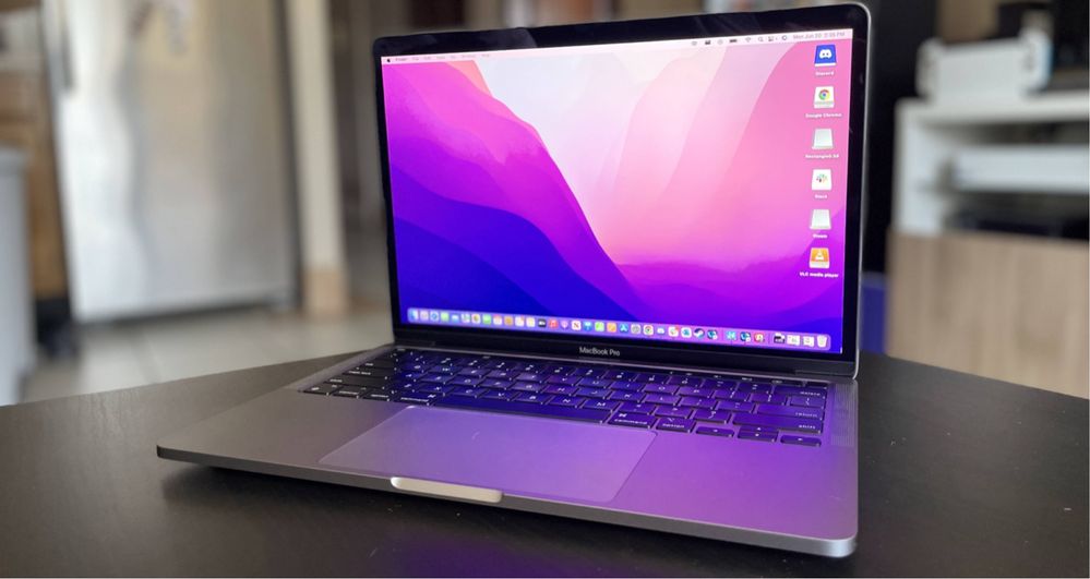 macbook pro m2 2022