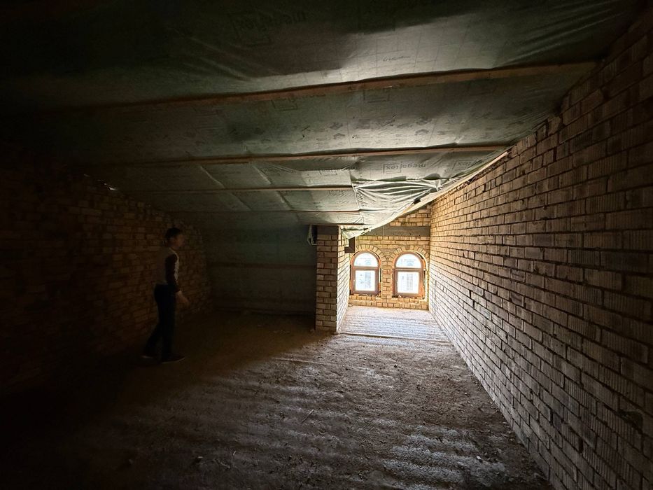 продается полноценный 3 комнатная квартира(БЕЗ ГЛУХОЙ)